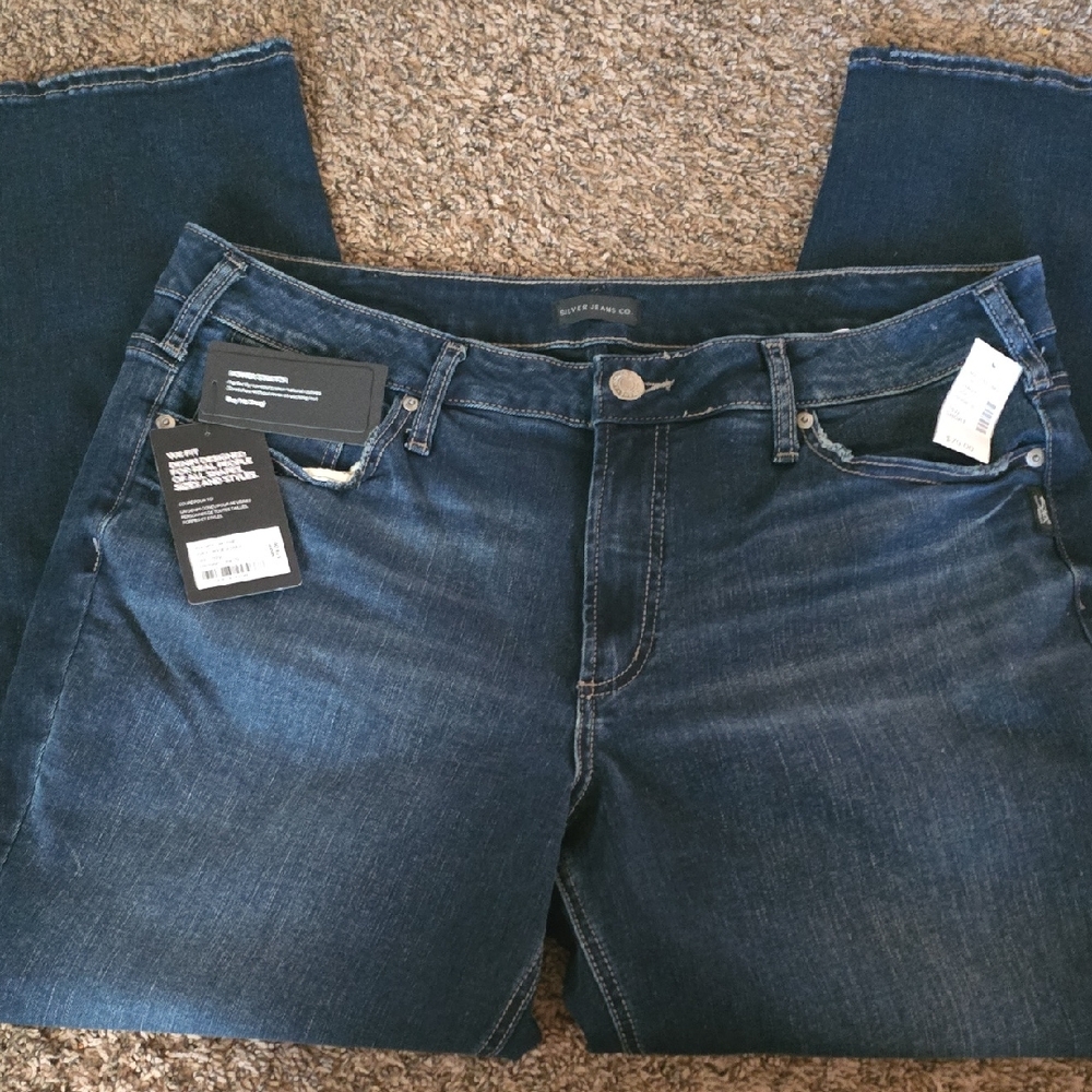 Maurices Silver Dark Blue Women's Jeans 18 Short